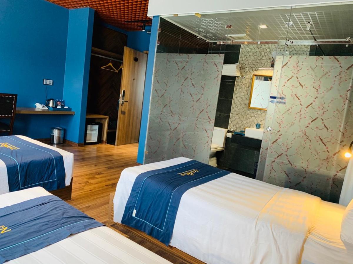 1925 Ha Long Hotel Екстер'єр фото